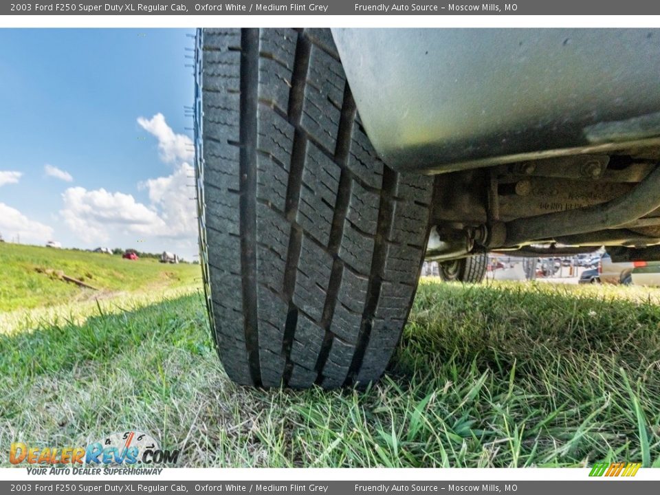 2003 Ford F250 Super Duty XL Regular Cab Oxford White / Medium Flint Grey Photo #11