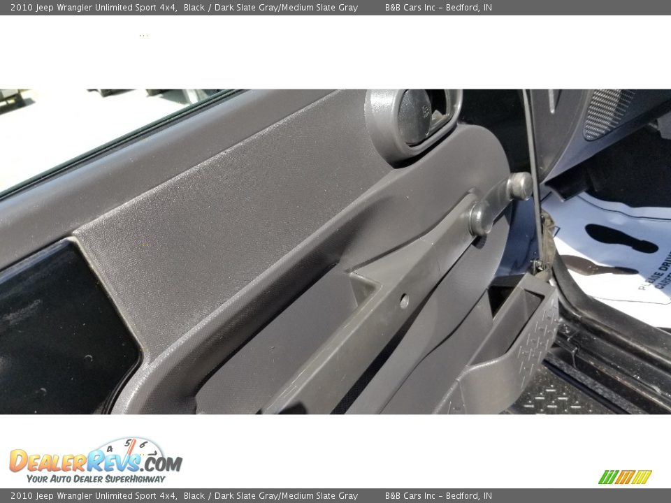 2010 Jeep Wrangler Unlimited Sport 4x4 Black / Dark Slate Gray/Medium Slate Gray Photo #16