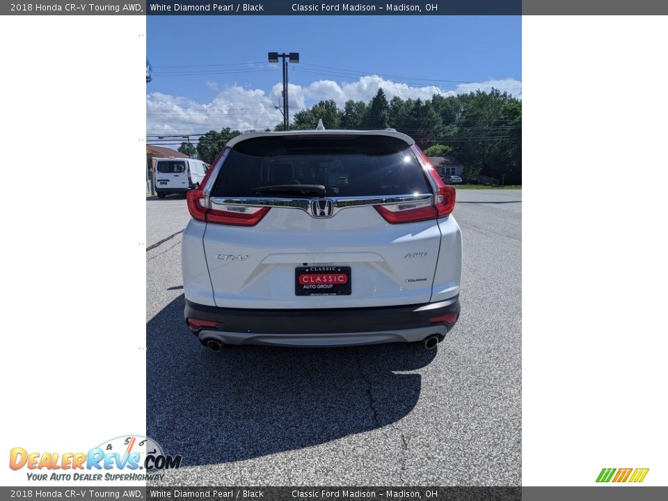 2018 Honda CR-V Touring AWD White Diamond Pearl / Black Photo #11