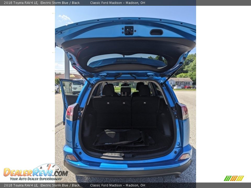 2018 Toyota RAV4 LE Electric Storm Blue / Black Photo #3