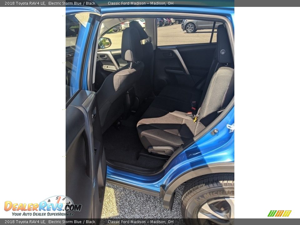 2018 Toyota RAV4 LE Electric Storm Blue / Black Photo #5