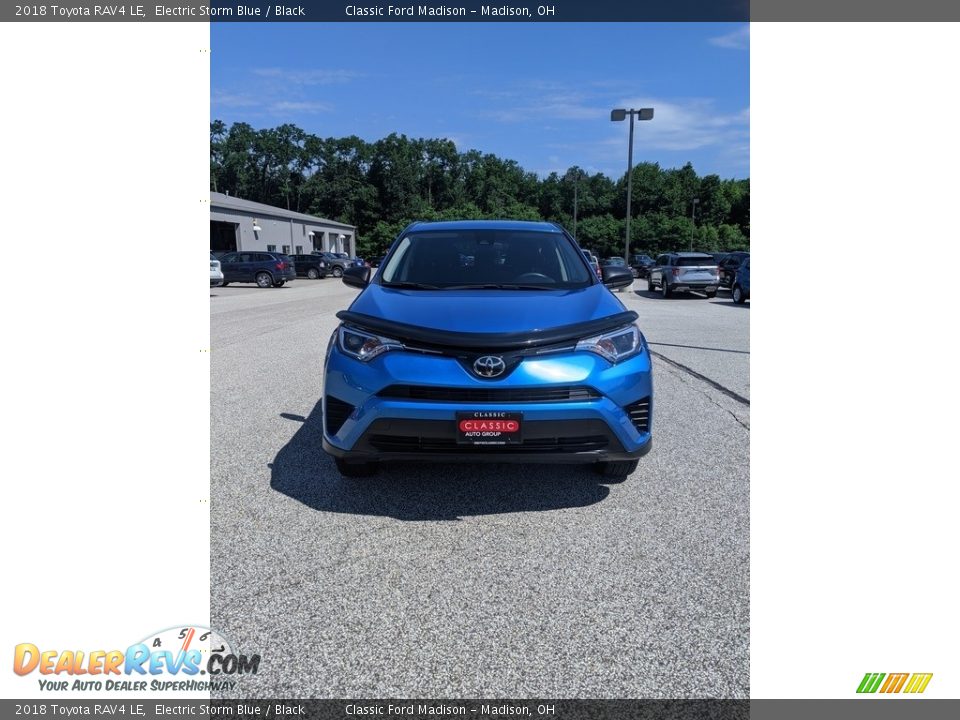 2018 Toyota RAV4 LE Electric Storm Blue / Black Photo #16