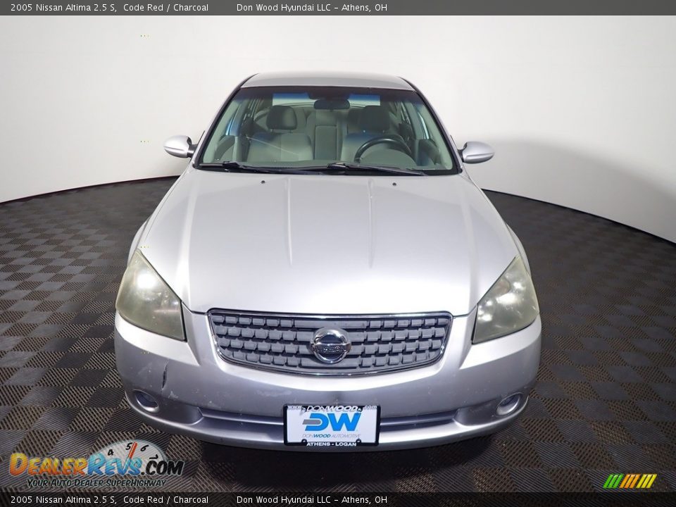 2005 Nissan Altima 2.5 S Code Red / Charcoal Photo #4