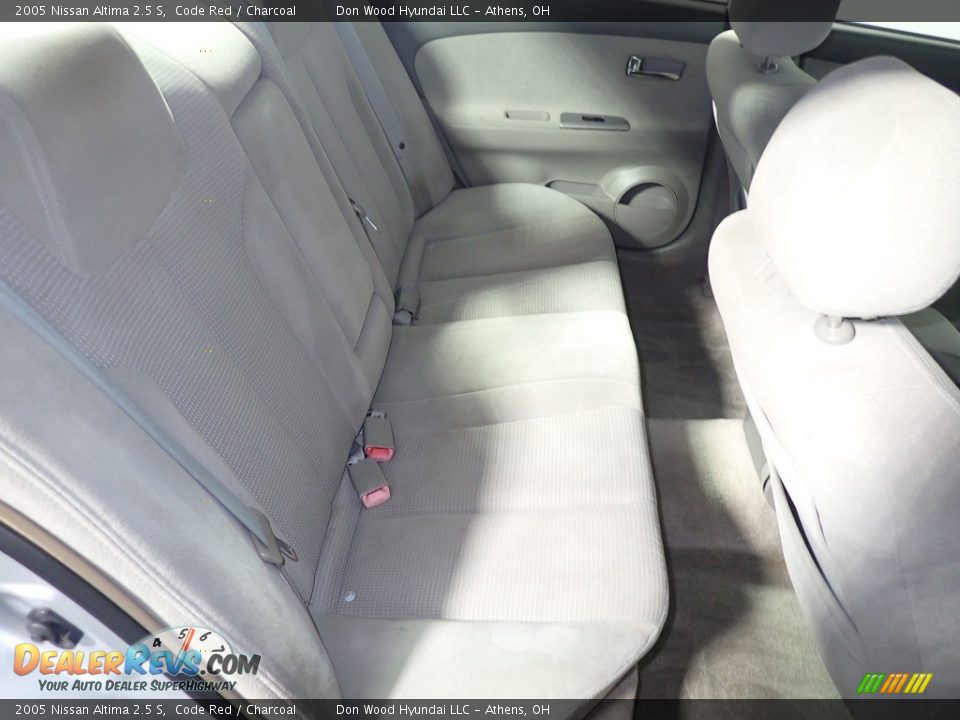 2005 Nissan Altima 2.5 S Code Red / Charcoal Photo #22