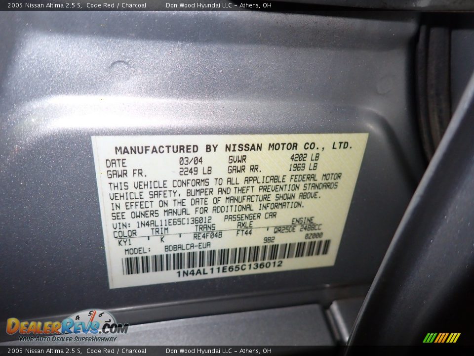 2005 Nissan Altima 2.5 S Code Red / Charcoal Photo #32