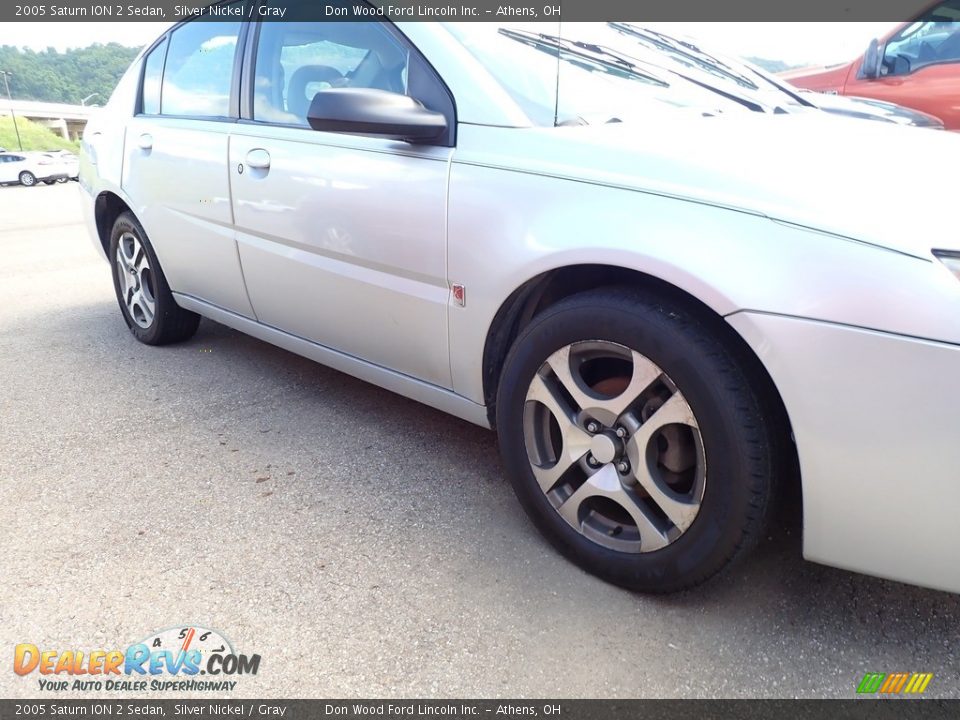 2005 Saturn ION 2 Sedan Silver Nickel / Gray Photo #3