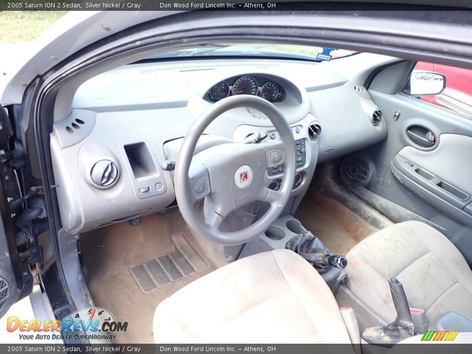 2005 Saturn ION 2 Sedan Silver Nickel / Gray Photo #14