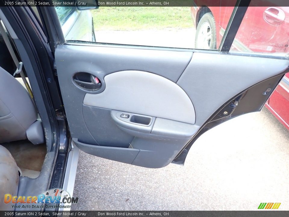 2005 Saturn ION 2 Sedan Silver Nickel / Gray Photo #17