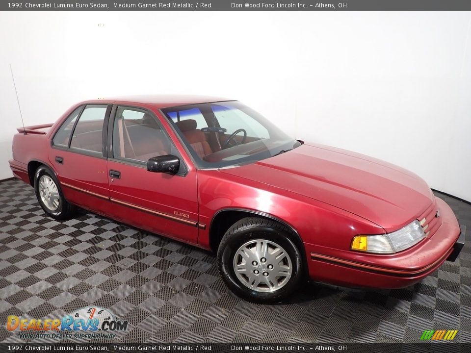 Front 3/4 View of 1992 Chevrolet Lumina Euro Sedan Photo #2