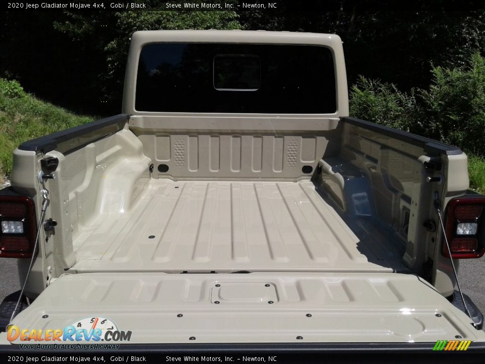 2020 Jeep Gladiator Mojave 4x4 Gobi / Black Photo #8