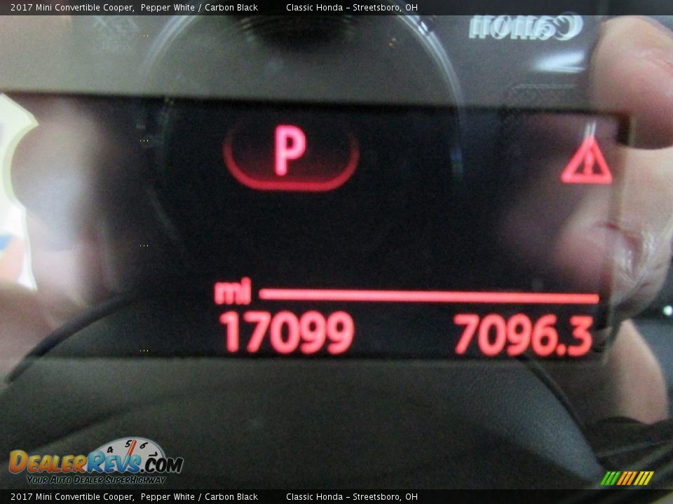 2017 Mini Convertible Cooper Pepper White / Carbon Black Photo #29