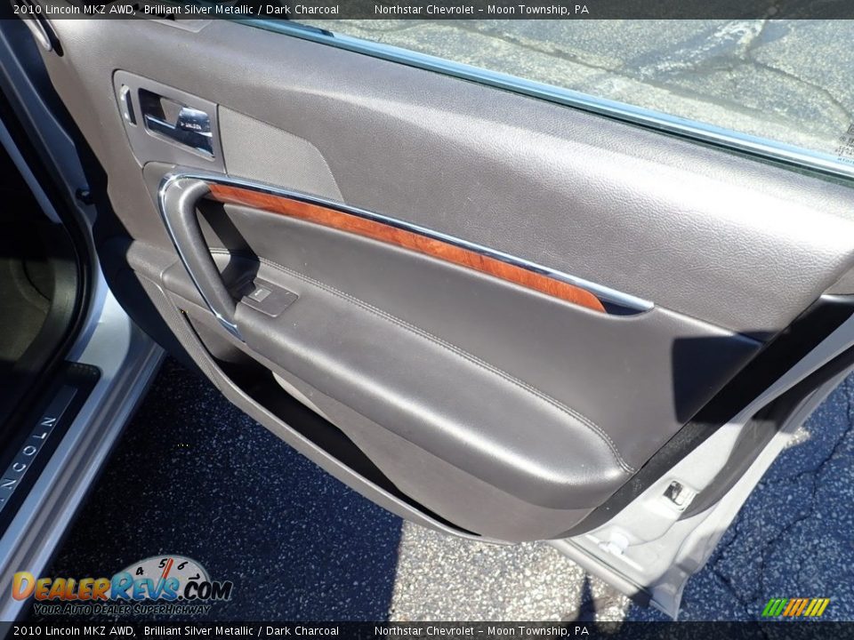 2010 Lincoln MKZ AWD Brilliant Silver Metallic / Dark Charcoal Photo #17