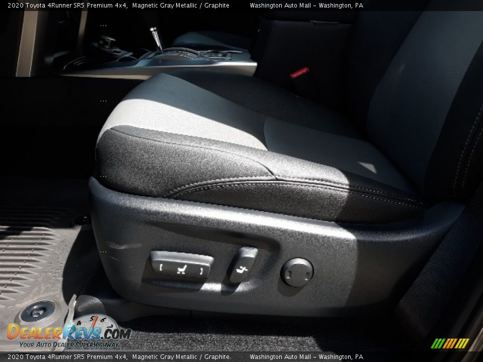 2020 Toyota 4Runner SR5 Premium 4x4 Magnetic Gray Metallic / Graphite Photo #24