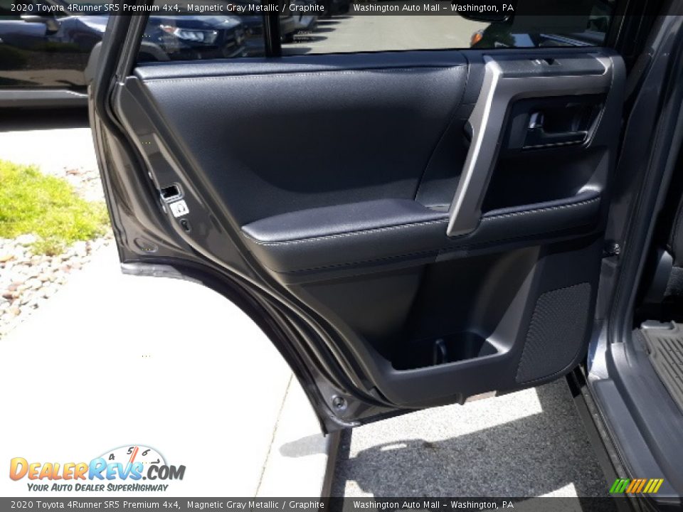 2020 Toyota 4Runner SR5 Premium 4x4 Magnetic Gray Metallic / Graphite Photo #30