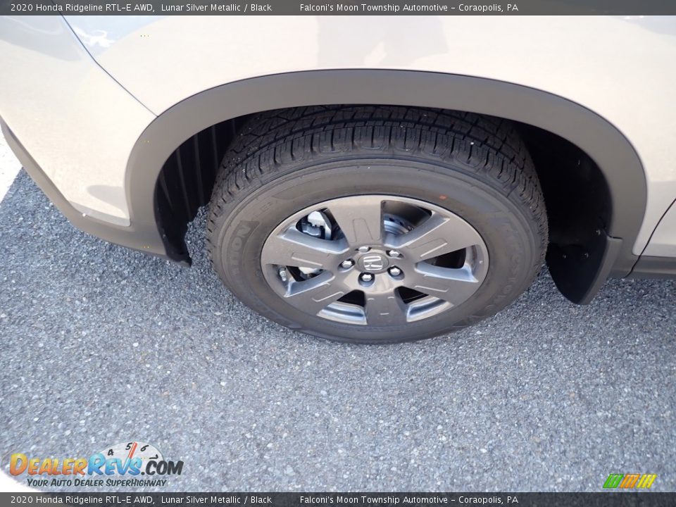 2020 Honda Ridgeline RTL-E AWD Lunar Silver Metallic / Black Photo #2