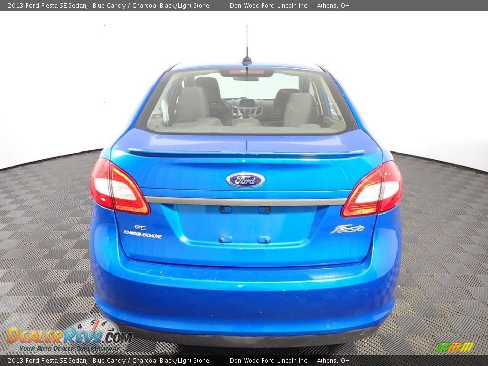 2013 Ford Fiesta SE Sedan Blue Candy / Charcoal Black/Light Stone Photo #11