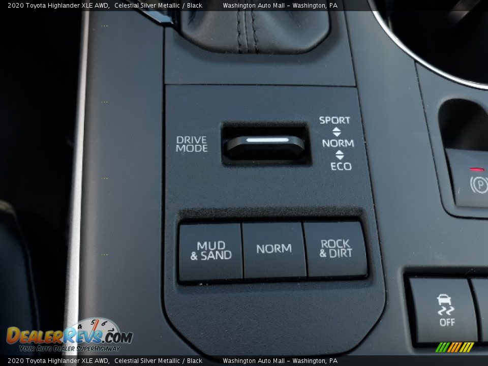 2020 Toyota Highlander XLE AWD Celestial Silver Metallic / Black Photo #17