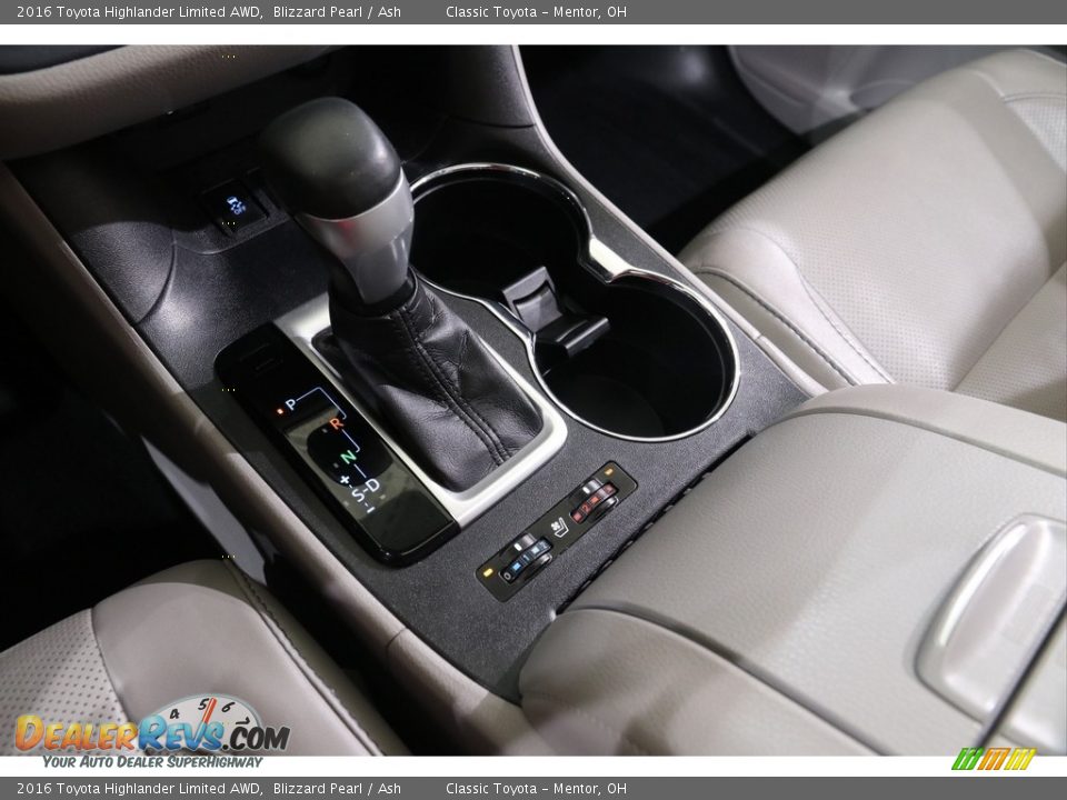 2016 Toyota Highlander Limited AWD Blizzard Pearl / Ash Photo #13