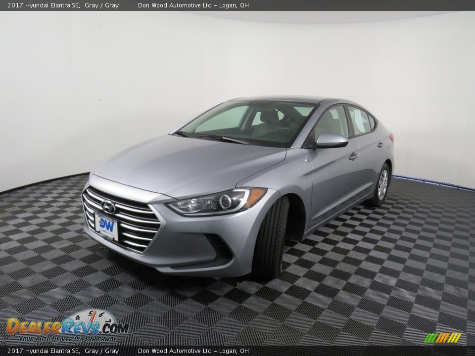 2017 Hyundai Elantra SE Gray / Gray Photo #7