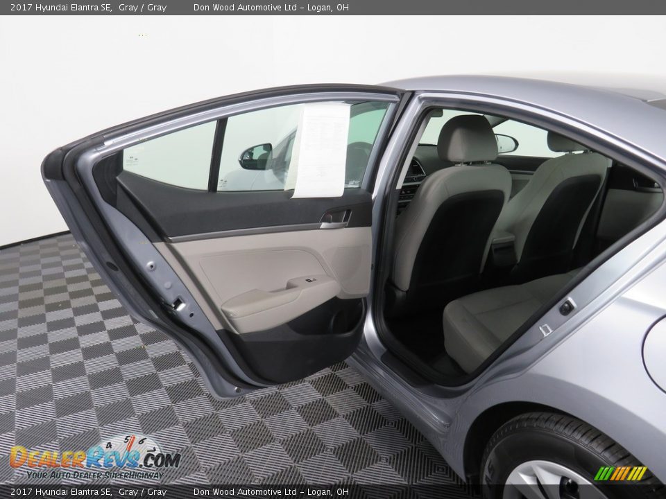 2017 Hyundai Elantra SE Gray / Gray Photo #30
