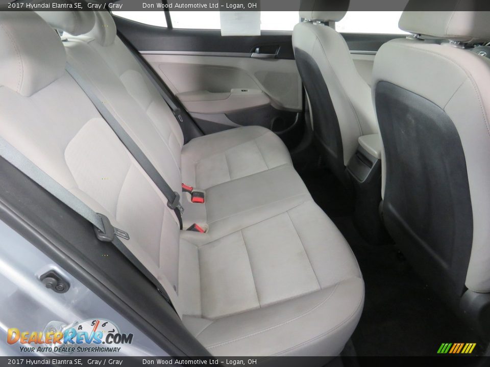 2017 Hyundai Elantra SE Gray / Gray Photo #34
