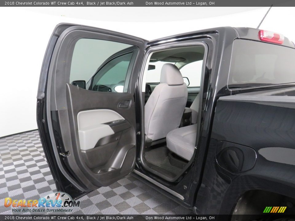 2018 Chevrolet Colorado WT Crew Cab 4x4 Black / Jet Black/Dark Ash Photo #31