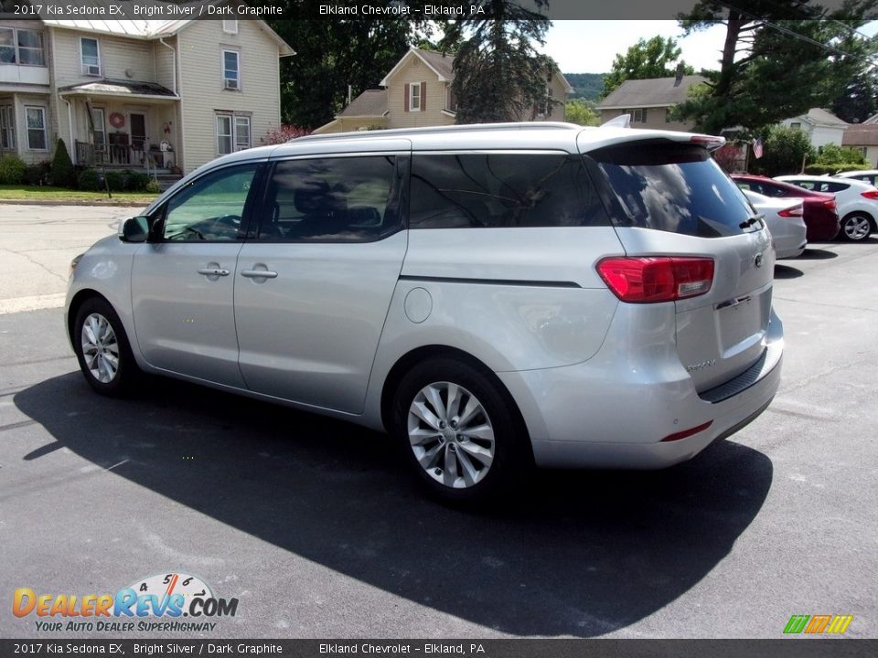 2017 Kia Sedona EX Bright Silver / Dark Graphite Photo #4