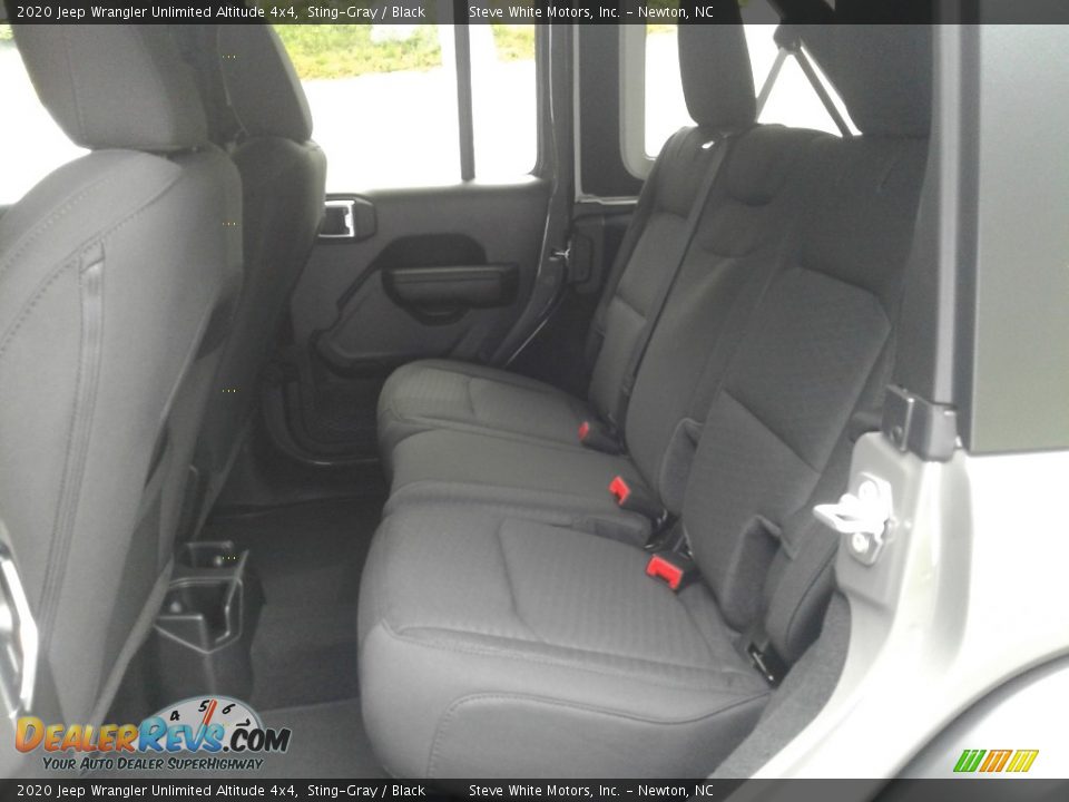 2020 Jeep Wrangler Unlimited Altitude 4x4 Sting-Gray / Black Photo #12