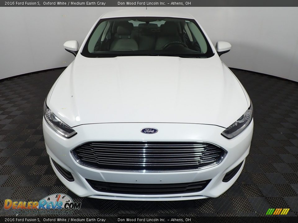 2016 Ford Fusion S Oxford White / Medium Earth Gray Photo #4