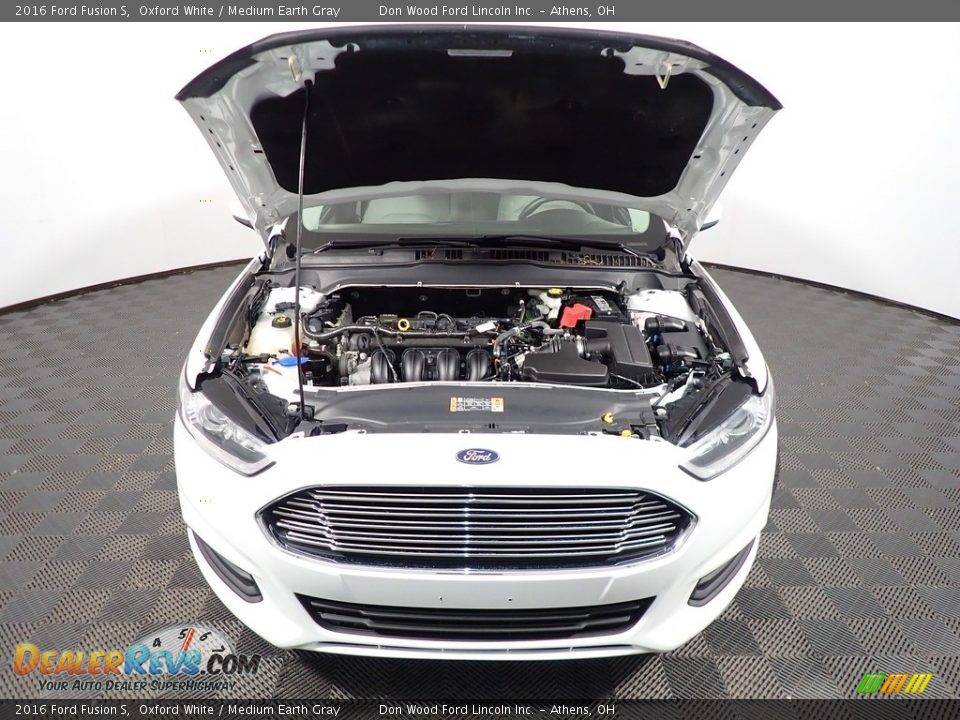 2016 Ford Fusion S Oxford White / Medium Earth Gray Photo #5