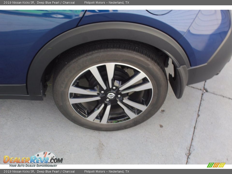 2019 Nissan Kicks SR Deep Blue Pearl / Charcoal Photo #6