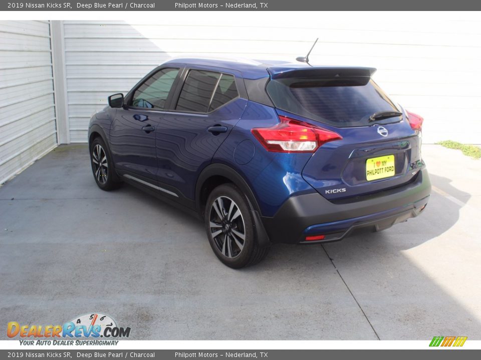 2019 Nissan Kicks SR Deep Blue Pearl / Charcoal Photo #8