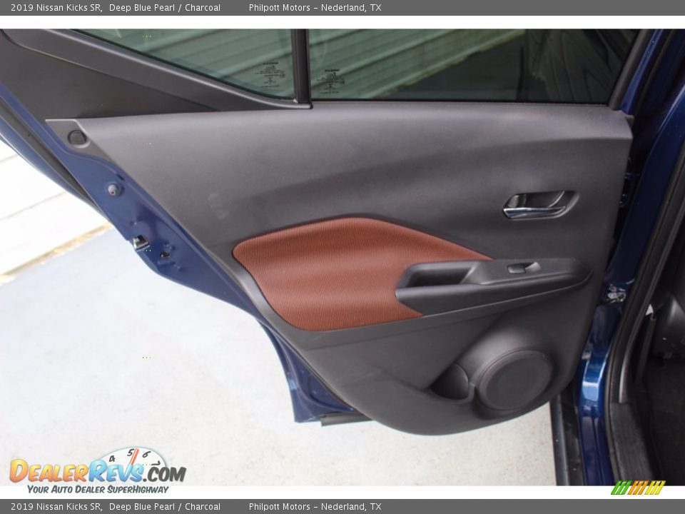 2019 Nissan Kicks SR Deep Blue Pearl / Charcoal Photo #21