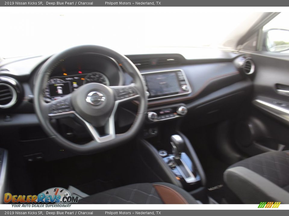 2019 Nissan Kicks SR Deep Blue Pearl / Charcoal Photo #23