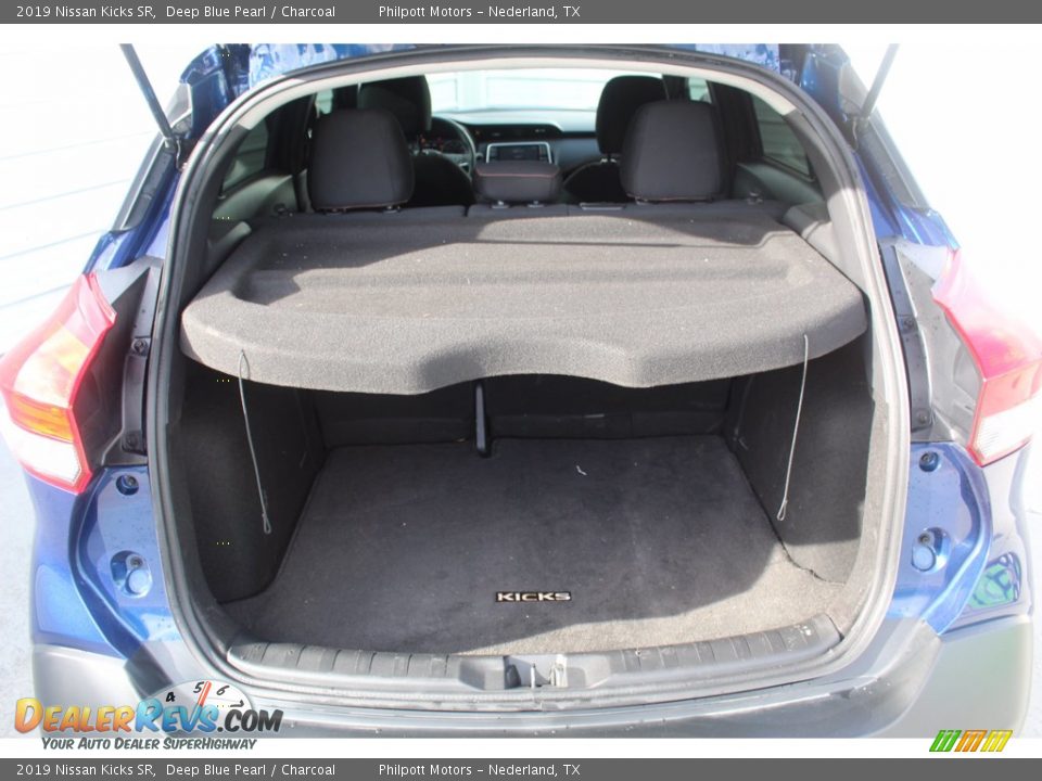 2019 Nissan Kicks SR Deep Blue Pearl / Charcoal Photo #25