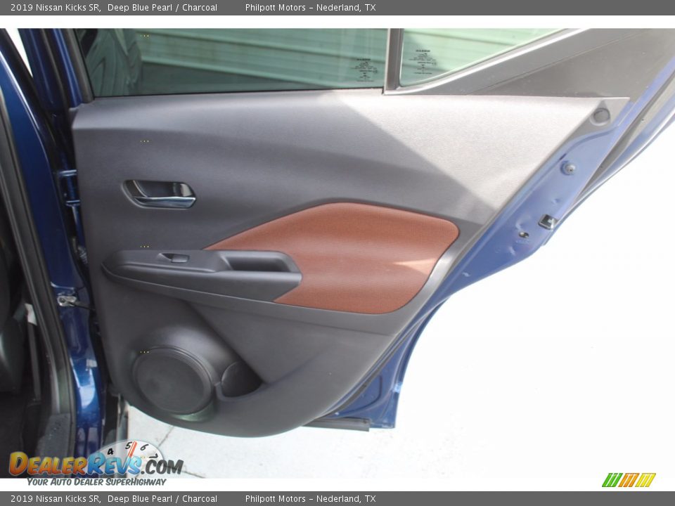 2019 Nissan Kicks SR Deep Blue Pearl / Charcoal Photo #26