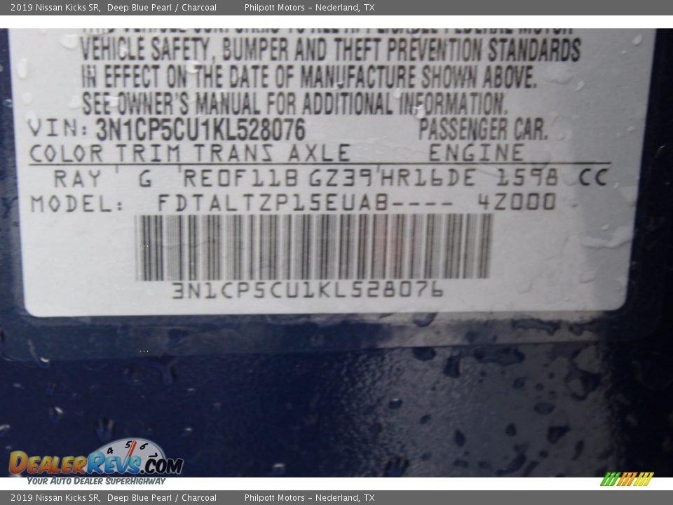 2019 Nissan Kicks SR Deep Blue Pearl / Charcoal Photo #30