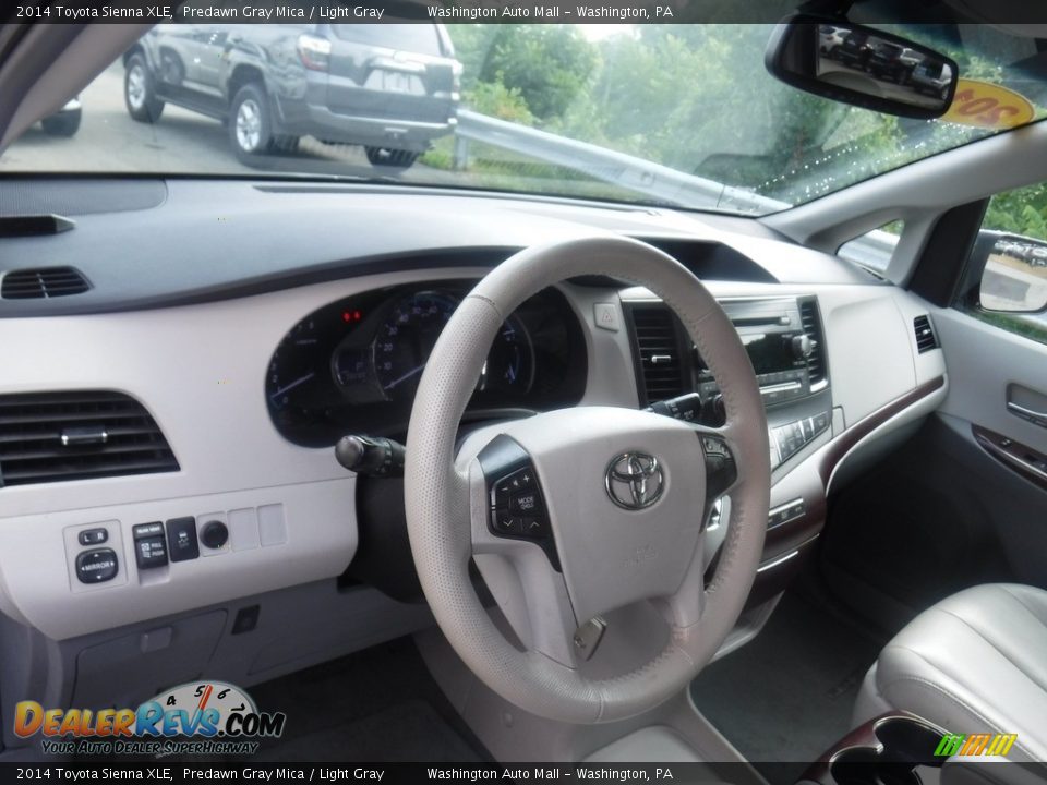 2014 Toyota Sienna XLE Predawn Gray Mica / Light Gray Photo #16