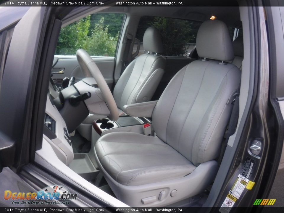 2014 Toyota Sienna XLE Predawn Gray Mica / Light Gray Photo #17
