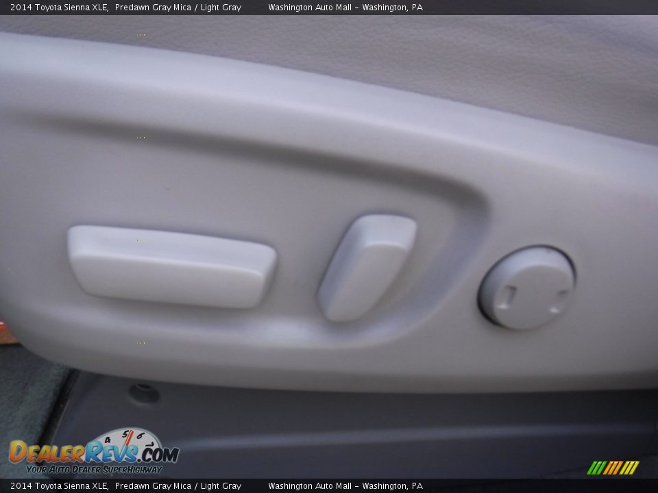 2014 Toyota Sienna XLE Predawn Gray Mica / Light Gray Photo #18