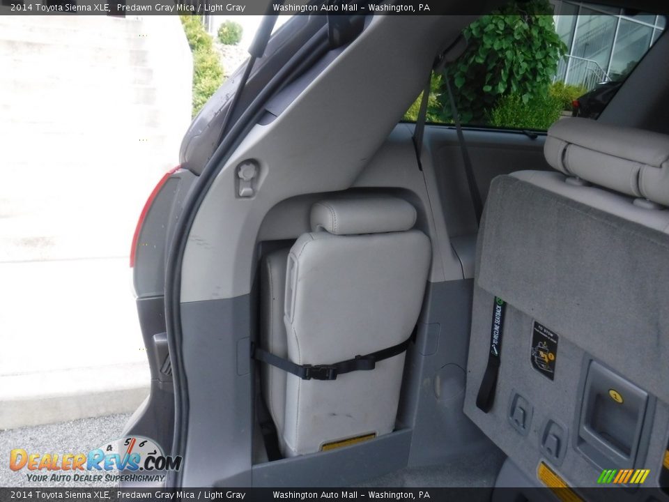 2014 Toyota Sienna XLE Predawn Gray Mica / Light Gray Photo #26