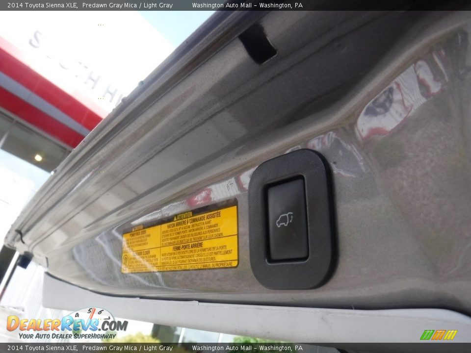 2014 Toyota Sienna XLE Predawn Gray Mica / Light Gray Photo #27