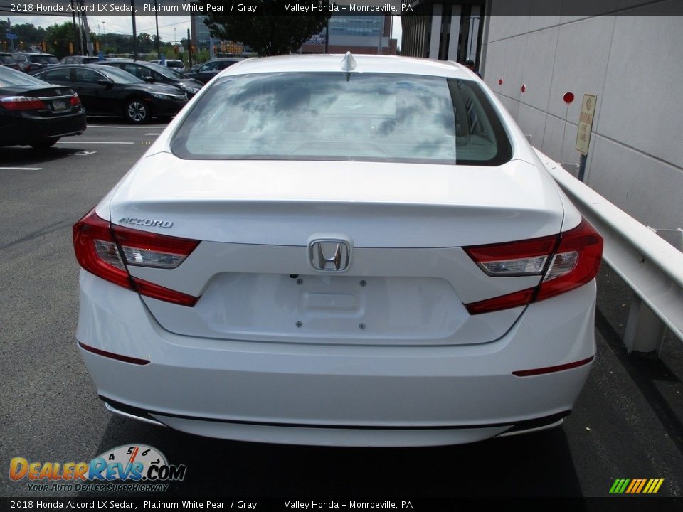 2018 Honda Accord LX Sedan Platinum White Pearl / Gray Photo #4