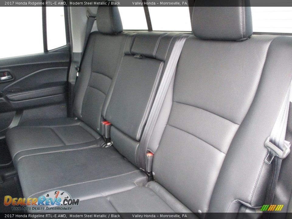 2017 Honda Ridgeline RTL-E AWD Modern Steel Metallic / Black Photo #13