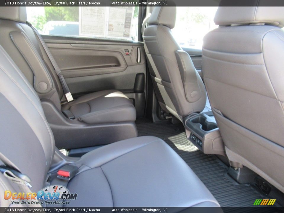 2018 Honda Odyssey Elite Crystal Black Pearl / Mocha Photo #12