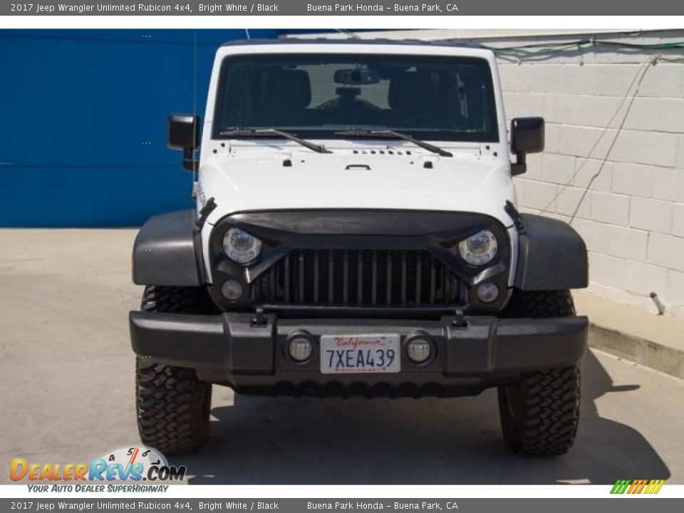 2017 Jeep Wrangler Unlimited Rubicon 4x4 Bright White / Black Photo #7