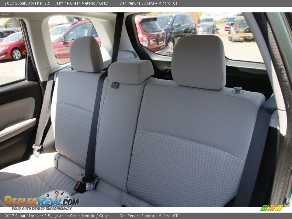 2017 Subaru Forester 2.5i Jasmine Green Metallic / Gray Photo #12