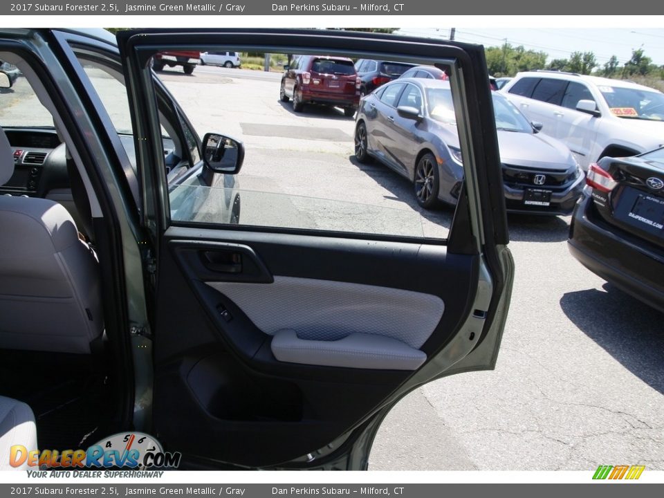 2017 Subaru Forester 2.5i Jasmine Green Metallic / Gray Photo #14