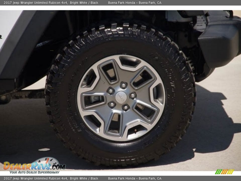 2017 Jeep Wrangler Unlimited Rubicon 4x4 Bright White / Black Photo #30