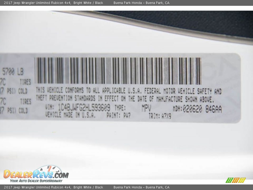 2017 Jeep Wrangler Unlimited Rubicon 4x4 Bright White / Black Photo #33